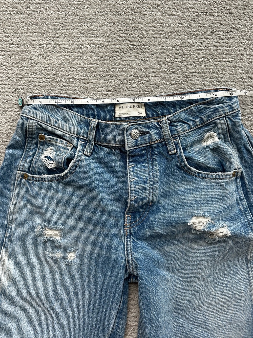 Free People Good Luck Mid-Rise Barrel Jeans - Rare discontinued wash 100 Years! - Picture 5 of 10